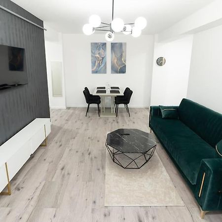Apartament Markos Suceava Exteriör bild