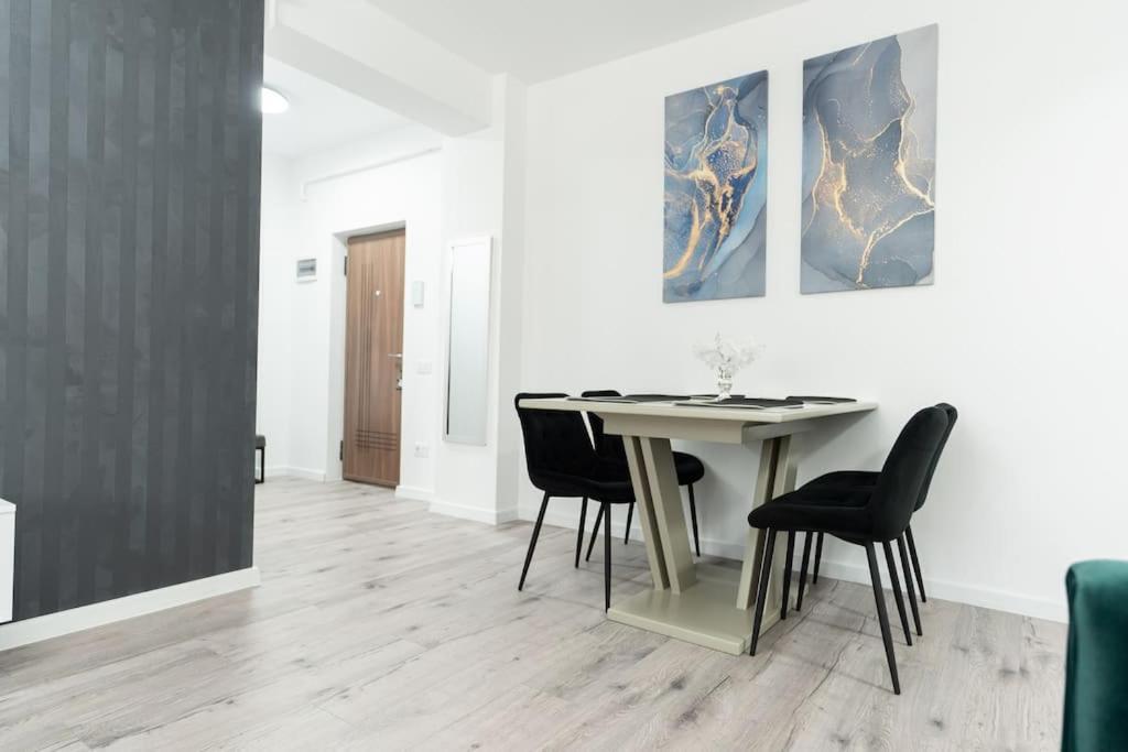 Apartament Markos Suceava Exteriör bild
