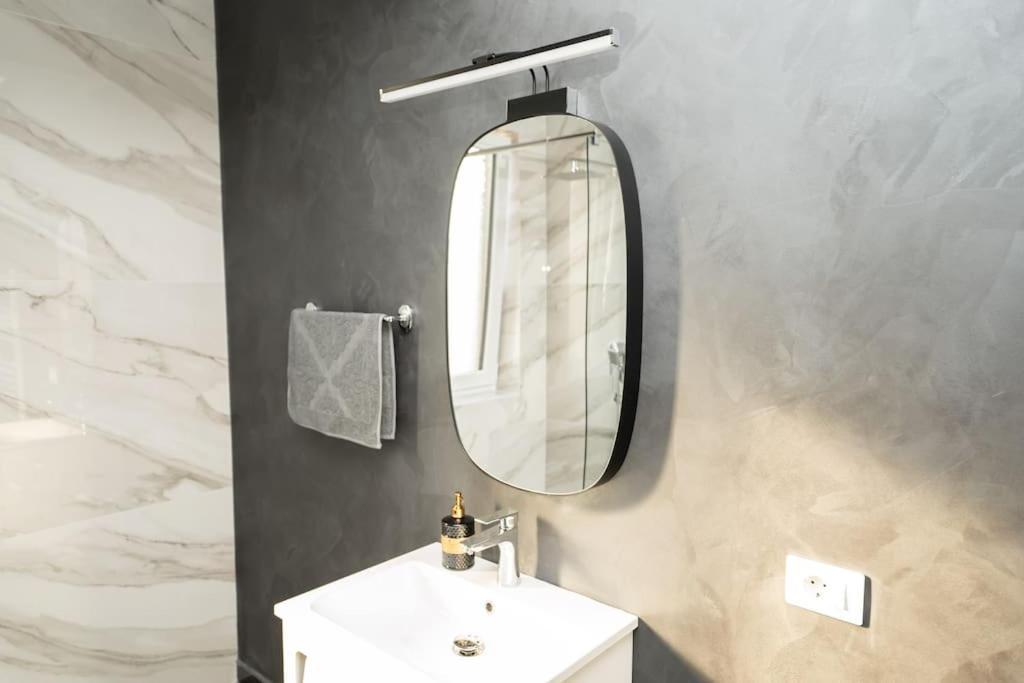 Apartament Markos Suceava Exteriör bild