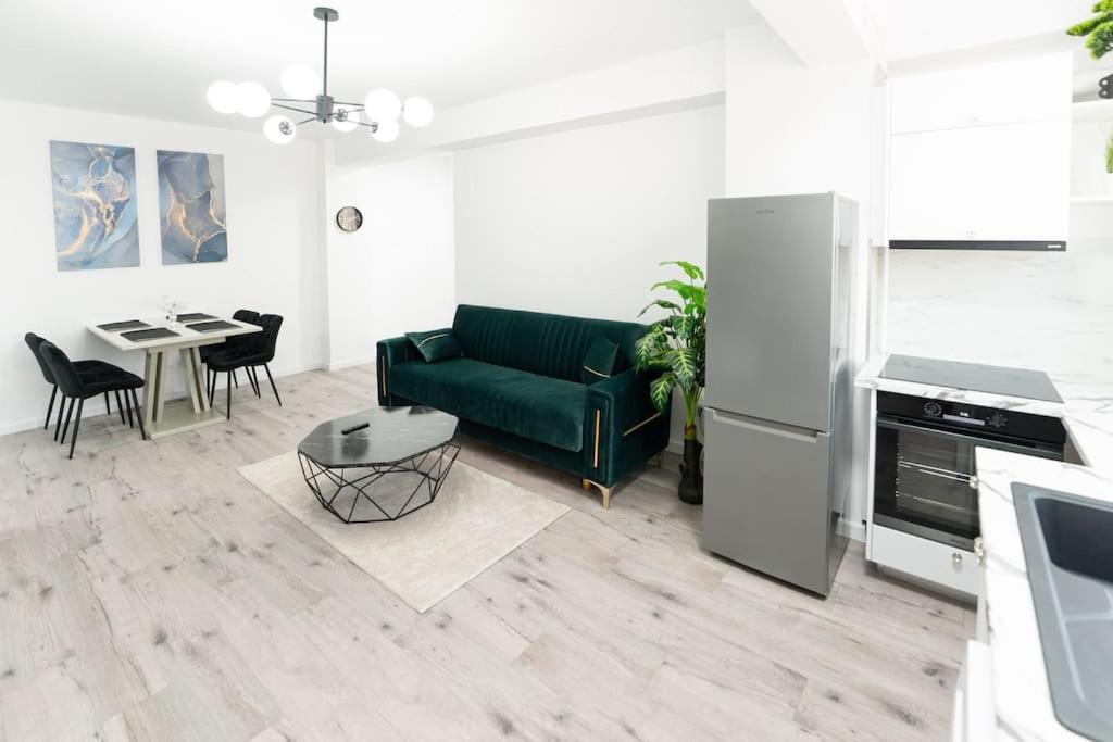 Apartament Markos Suceava Exteriör bild